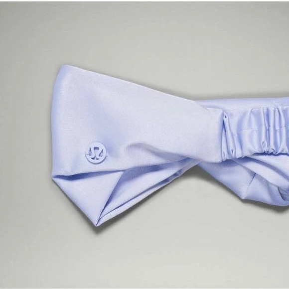 Lululemon Satin knot Headband NWT - Picture 3 of 5